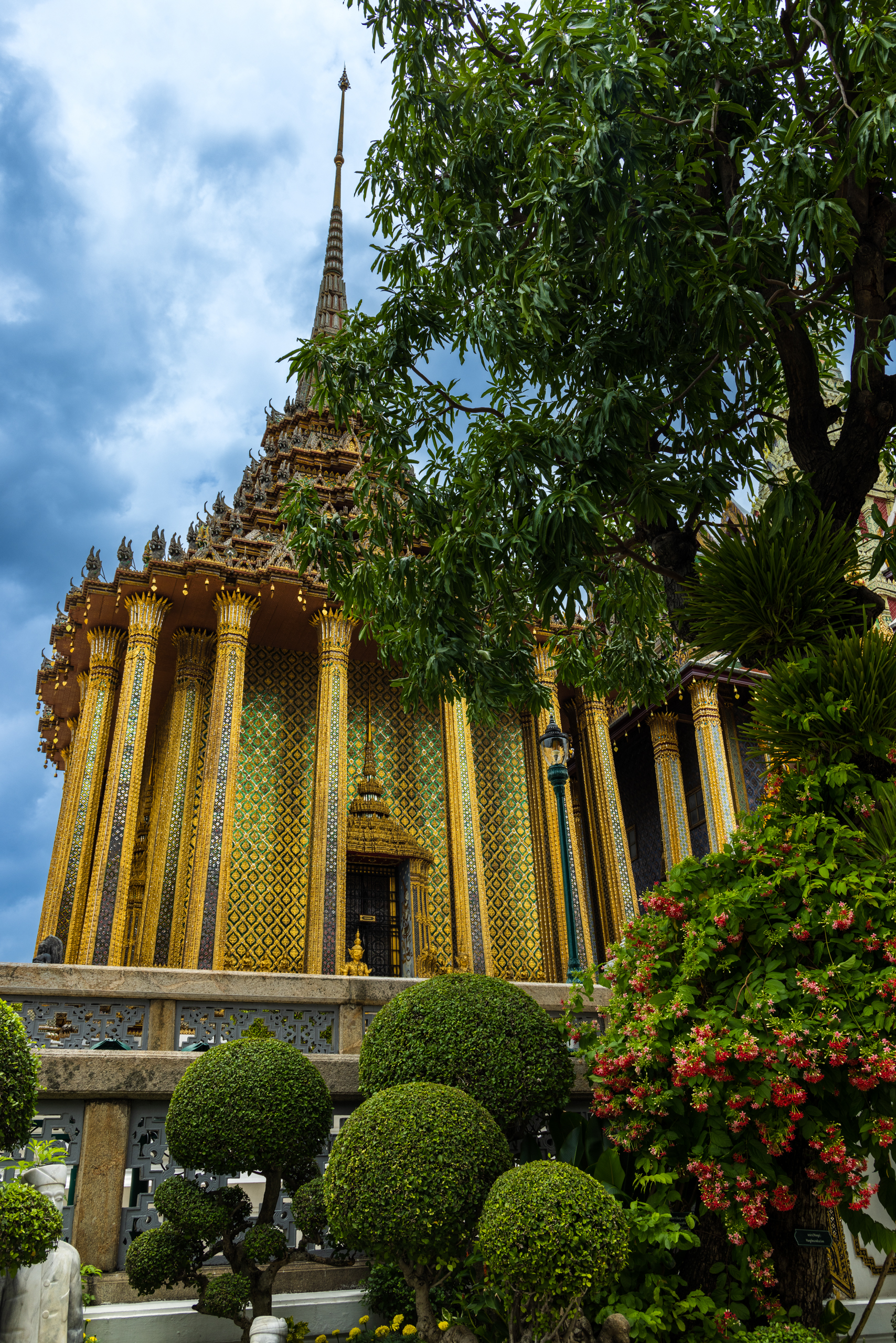 the grand palace in Bangkok
